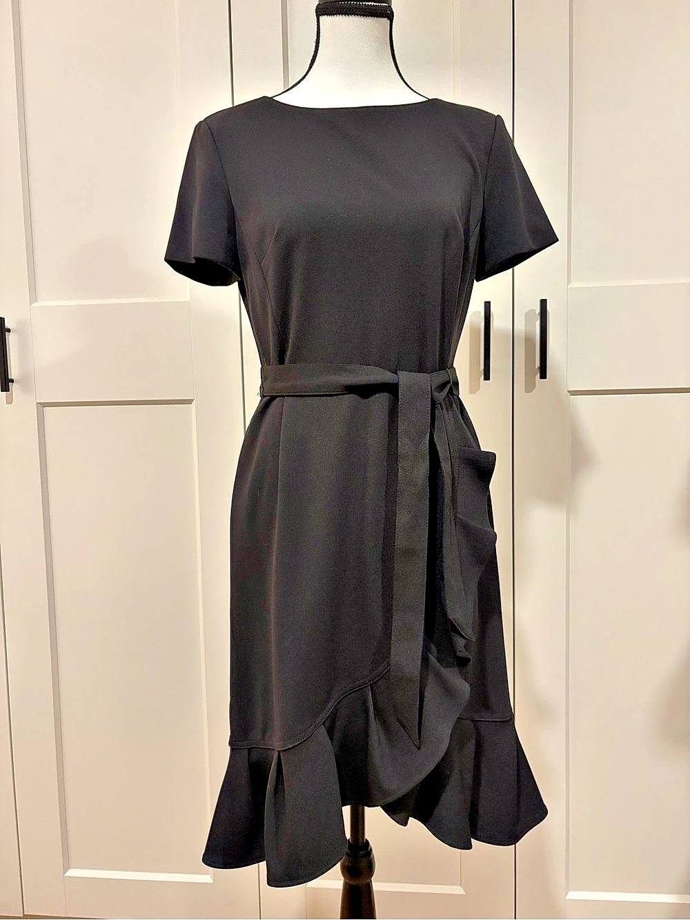 Calvin Klein Short Sleeve Ruffle Hem Faux Wrap Dress Black Size 6